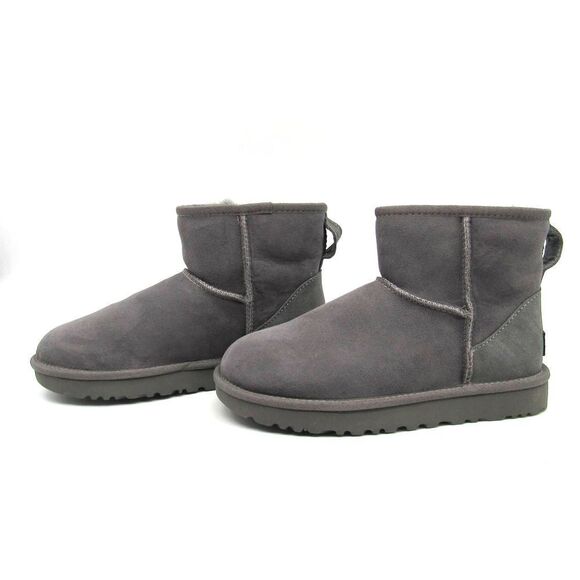 UGG CLASSIC MINI II SHEEPSKIN BOOTS IN GREY SZ 6 - Picture 1 of 8